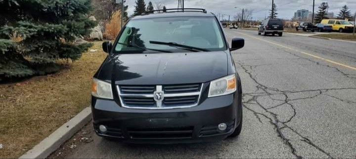 2010-dodge-gcaravan-sxt-stow-n-go-big-0